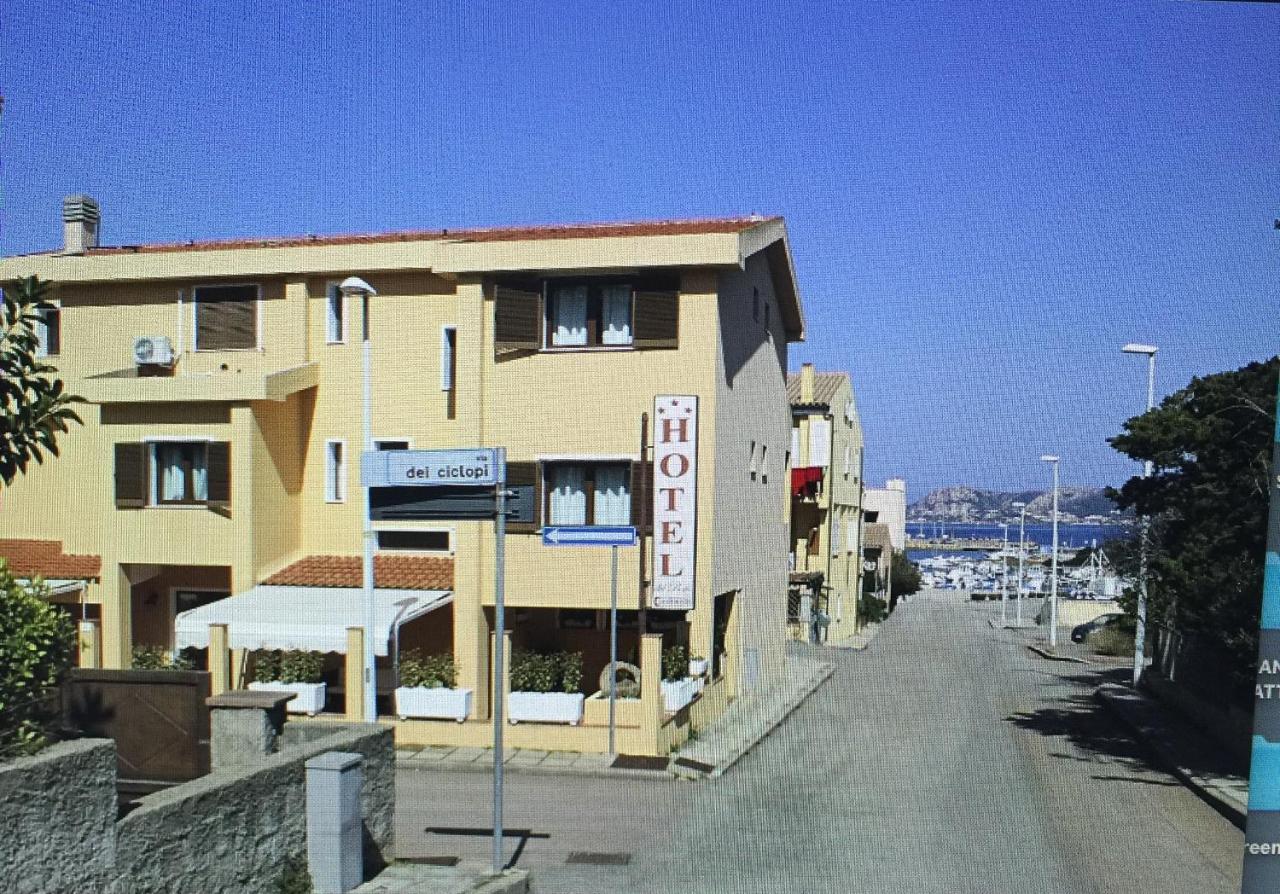 Le Camere Sul Porto ปาเลา ภายนอก รูปภาพ